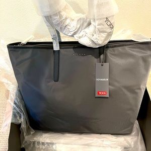 NWT TUMI everyday voyageur tote